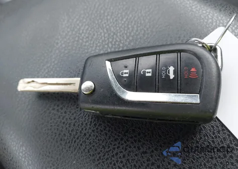 2019 Toyota Camry Le из США, поврежденный, VIN 4T1B11HK8KU757480